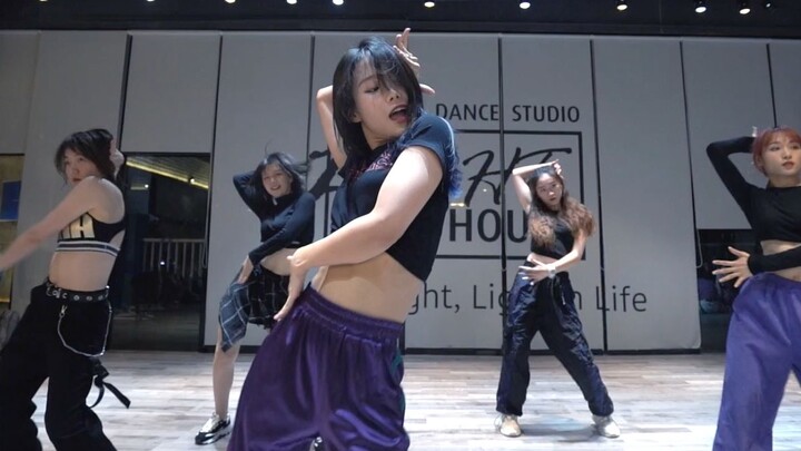 【LightHouse Dance】จิ่วเอ๋อสแนปปิ้งสวยจริงๆ! คัฟเวอร์โดย Shawmy