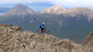 “要么死得安然，要么活得绚灿。”