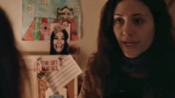 Mengapa Debbie begitu pemberontak dalam serial "Shameless"?