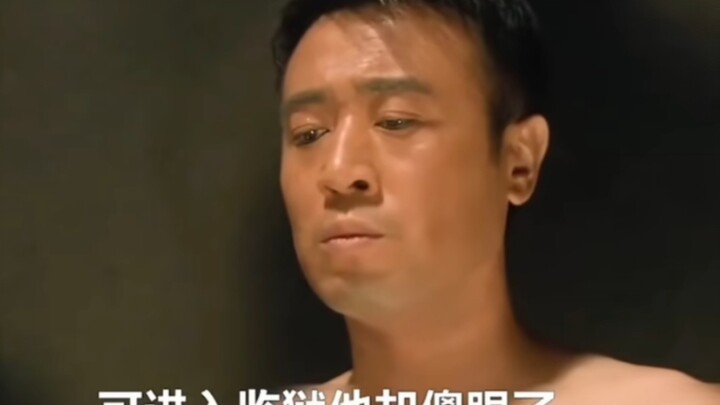 Khó tin quá! Tù nhân giấu công cụ kiểu này!