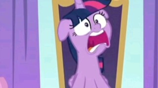 Twilight Sparkle: It's bad, someone has exposed my family's wealth