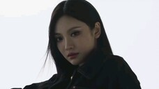 Versace updates Ning Yizhuo related autumn and winter queen appearance that red envelope 👜 red lips