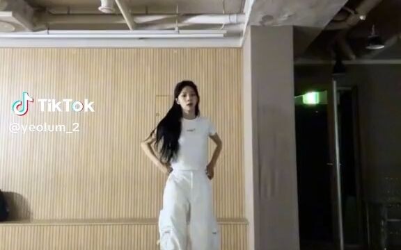 WJSN's Li Xiaoxia TikTok Sun Wukong Dance Challenge Super Challenge 230512