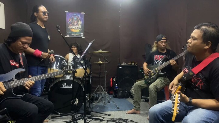 Menara antara wajah wajah sayang jamming session