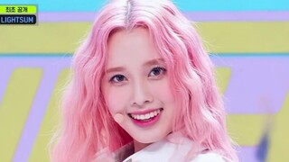 فرقة الفتيات الجديدة من CUBE، LIGHTSUM، "ALIVE"، العرض الأول على المسرح في MCD بتاريخ 26-05-2022