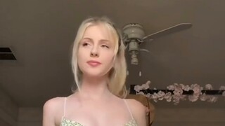 Miss msfiiire, how lucky do you have to be to meet a girlfriend like this?