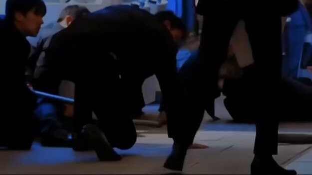 Keduanya memiliki pemahaman yang diam-diam, dan bagian tango selesai dalam sekali jalan.