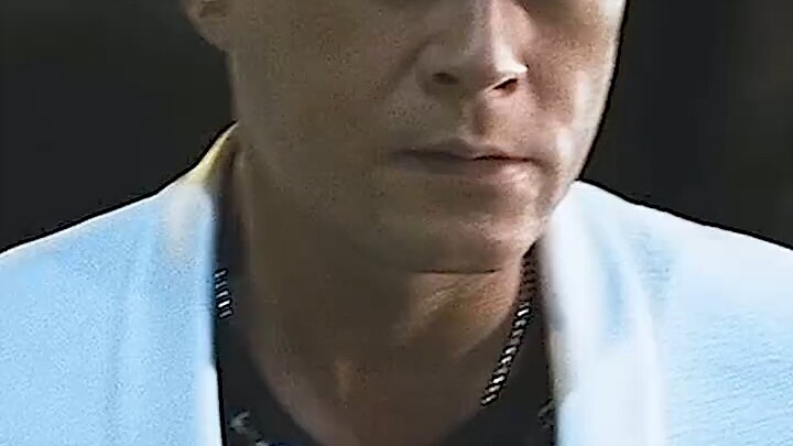 “Andy Lau is so ruthless—he actually chopped off his brother’s finger with his own hands!”