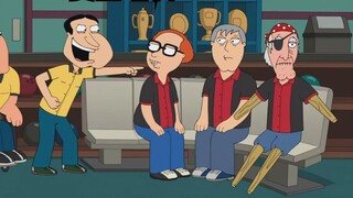 Ah Q berpartisipasi dalam pertandingan bowling dan pergi ke kamp lokal untuk mengejeknya sebelum per