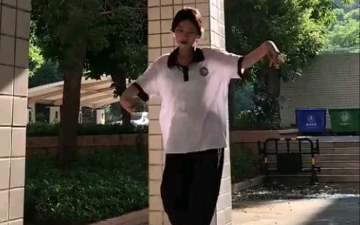 校服下的好身材