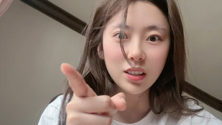 يا مجنون، خُذ فلوسك وشِر دواءً تعالج به عقلك!