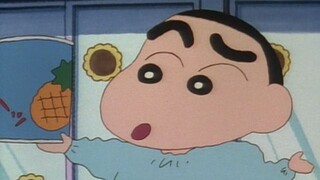 Crayon Shin-chan - Memasang Pita Ikan Mas! | Main Tendang Kelereng! | Nongkrong Sama Cewe Lift!