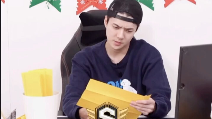 【吴世勋】吴世勋：谁懂啊？！我这中文简直可以去当SM的翻译了！！