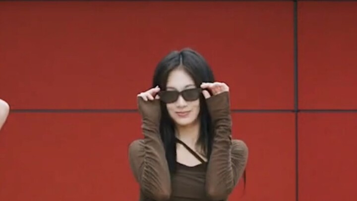 Tzuyu's practice room is so handsome, Tzuyu focus