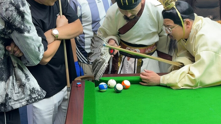 “Bậc thầy dọn dẹp bàn làm việc”