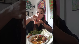 ลาบหมูเด้อจ้า กินก่อนหวยออก😂😂😂