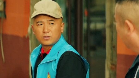 يغيّر رأيه أسرع من قلب الصفحة.