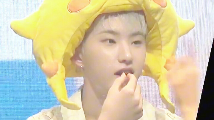 : เป็นครั้งแรกที่มีคนให้ฉันถ่มฟันหน้าทิ้งเลย (ไร้สาระ)