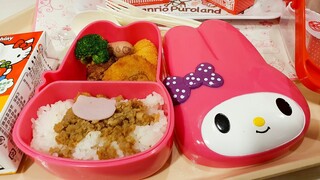 (≗ ᆽ ≗) Eating at the Hello Kitty Food Court | Sanrio Puroland Japan