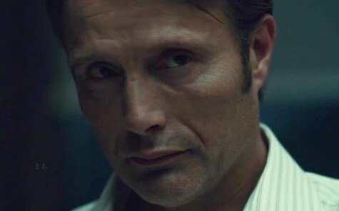 Ngoài bảy bước, súng bắn nhanh; trong bảy bước, biến thành món ăn.