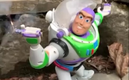 Buzz Lightyear Who Loves Firecrackers