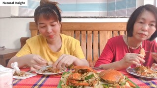 Cua sốt trứng _ cách làm cua sốt trứng ｜螃蟹炒雞蛋 _ crab with egg sauce 17
