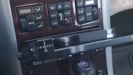 Fitur Canggih pada Mobil Tua