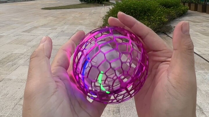 Smart levitating spinning flying ball—does it really fly back when you throw it?