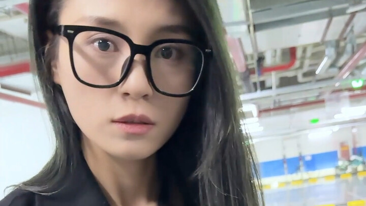 Bị sếp phát hiện rồi.