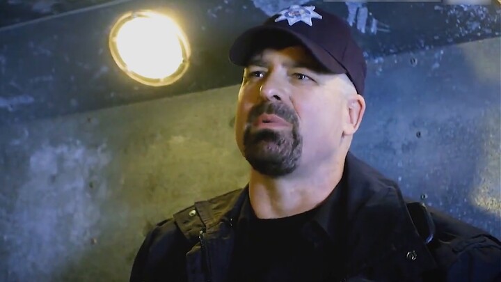 เพื่อหนีออกจากคุก หนุ่มหนัก 130 ปอนด์ ไม่ยอมกินข้าว 7 วัน “ราชาหนีคุก”