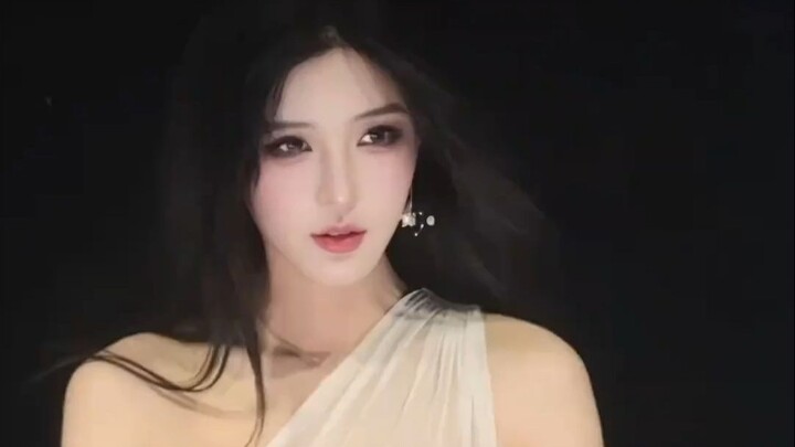 DJ wanita, wajahnya benar-benar bikin jatuh cinta. @DY-Jin·Sooya