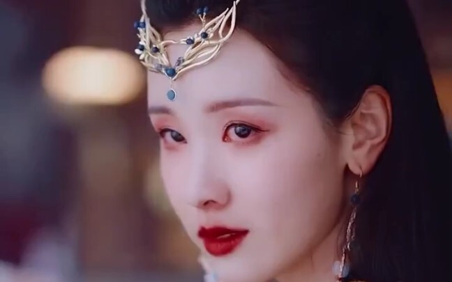 "يا بينغ شانغ، اللاعب الذي جُنَّ جنونه بسبب المستويات في لعبة التيار اللانهائي: "أدمِرْ! ليختفِ كل ش