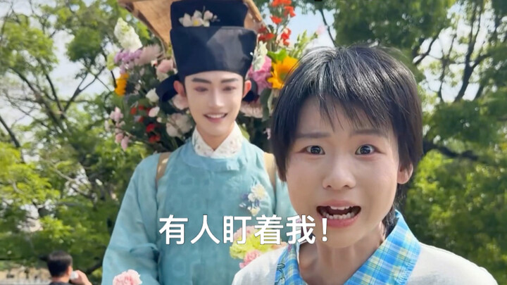 ดูสิ! ฉันเจอหนุ่มขายดอกไม้ที่คุนหมิง
