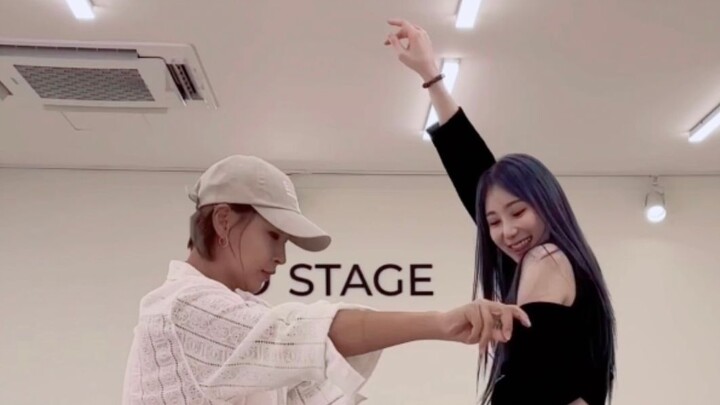 【Lee Chaeyeon】LET'S DANCE Challenge with Teacher Bae Yoonjeong