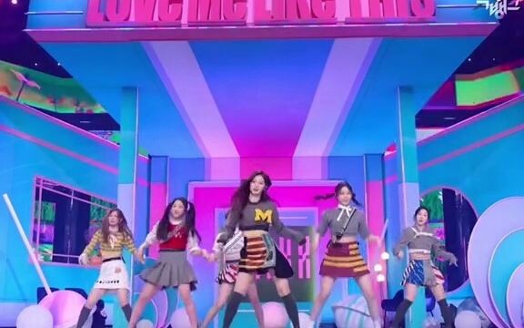 【nmixx】The cheering sounds really remind me of shouting slogans during military training 😁