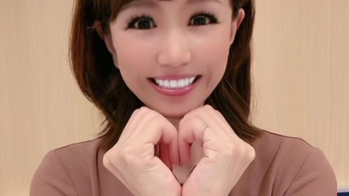 【Cô gái dễ thương Mỹ Hữu Cơ】Bí quyết tựa cằm của cô gái dễ thương
