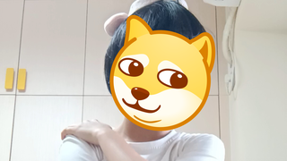 Let me cosplay my own drawing.