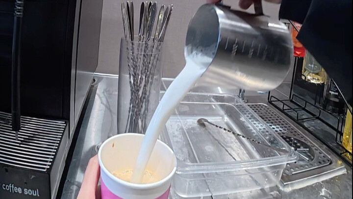 NPCs at the Coffee Shop: Everyday Performances