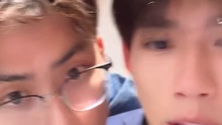 Jiang Penghan’s sensitive phase is here—so sappy and clingy with his wife, it’s obvious to everyone!