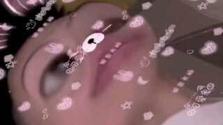 حوّل زميل السكن إلى فتاة مراهقة مثالية