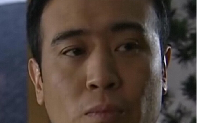 How did the top leader handle their subordinates’ immaturity and the relentless pressure from the se