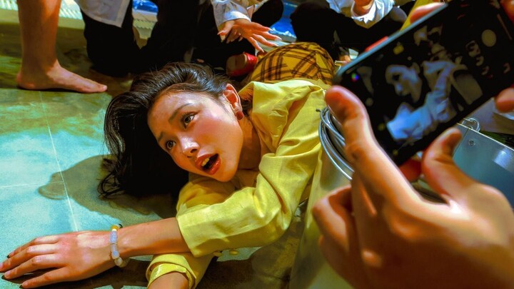 “Ketika orang-orang menatap dengan mata tertutup, api yang tenang menyala sangat tinggi di permukaan