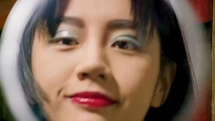 Trang điểm đẹp nhất nhưng lại phải chịu những lời nói cay đắng nhất!