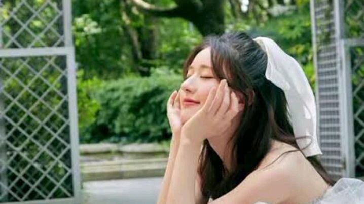 zhaolusi/losyzhao(her beautiful white dress)😲😍❤️