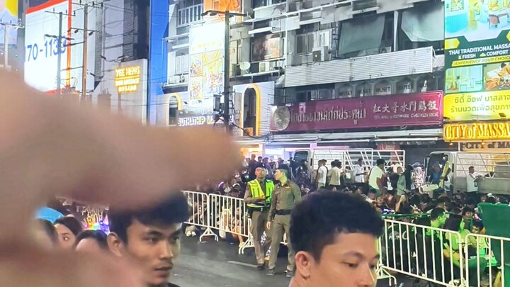 ไปเคาท์ดาวน์เซ็นทรัลเวิลด์31.12.2025 &2026 #ANO#AungNaingOo#AungNaingOoChannel