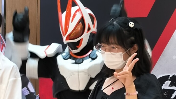 [Kamen Rider Revice] I’ve been chosen by the God of Creation…