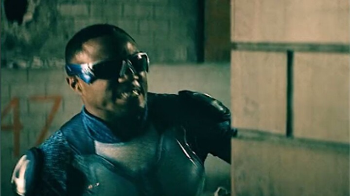 Chính nghĩa trước mặt nhân tính thì chẳng đáng một xu.