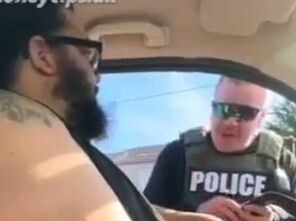 บางครั้งรู้สึกว่าการเป็นตำรวจหญิงก็ไม่ง่ายเลย...