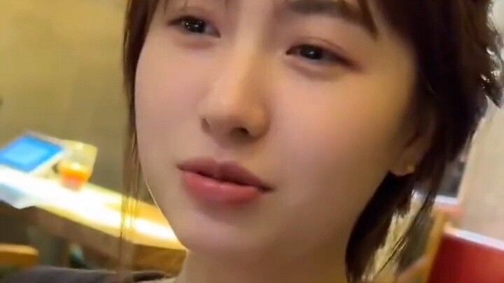 “Một người hiểu gốc rễ, một người biết tận đáy”