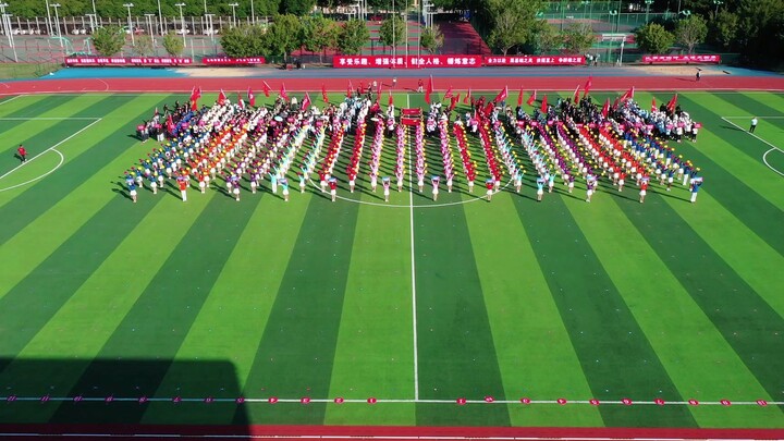 Cả trăm sinh viên y khoa cùng nhau nhảy thì cảm giác thế nào nhỉ! Bản đầy đủ các bạn muốn đây rồi!